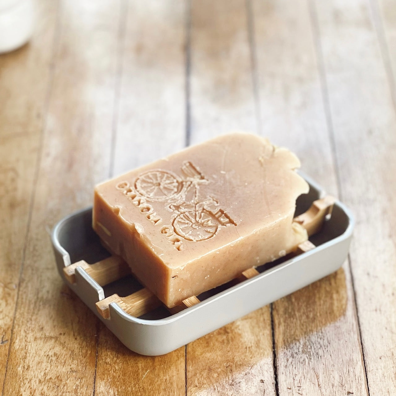 Compostable Plastic-Free Soap Dish With Removable Tray